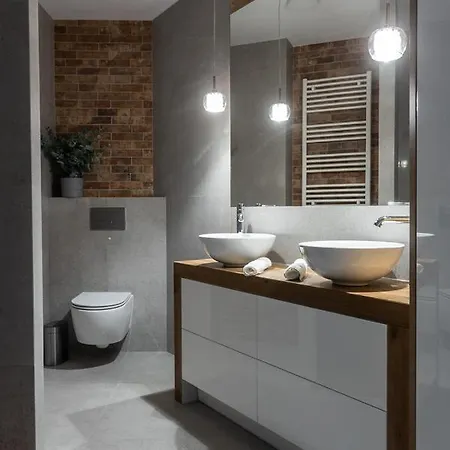 Apartment B&w Luxurious In The Center Of